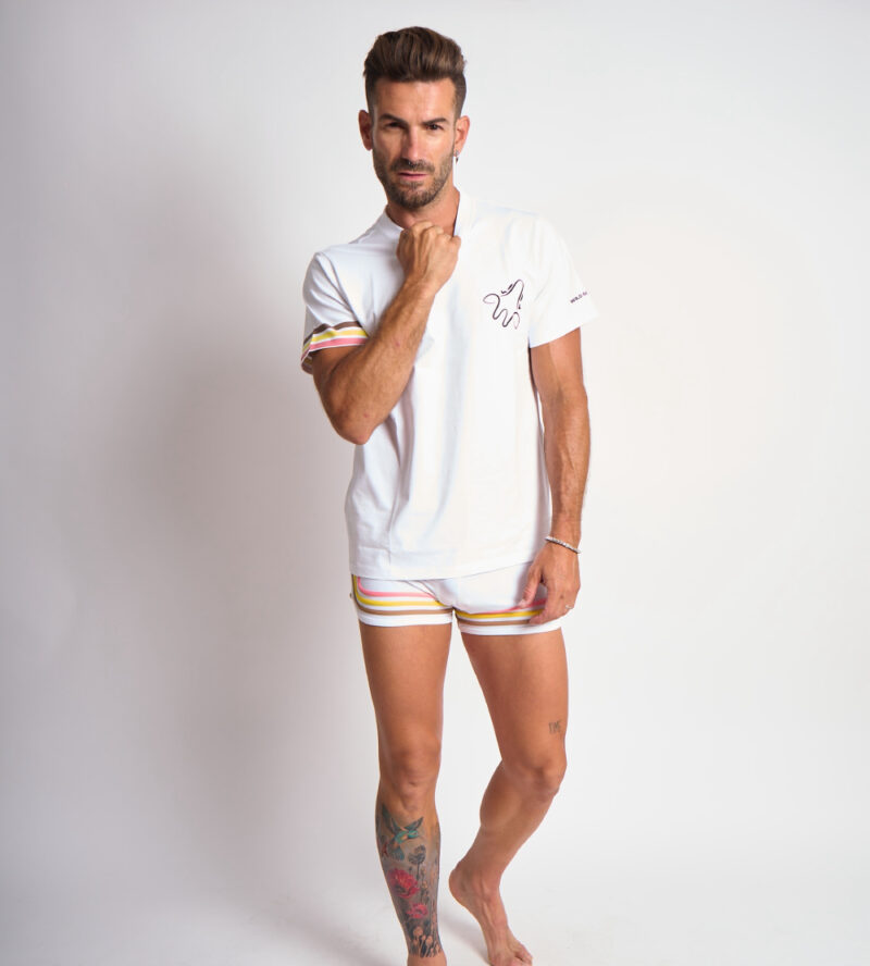 Camiseta blanca de manga corta Logo negro Wildgiraffes