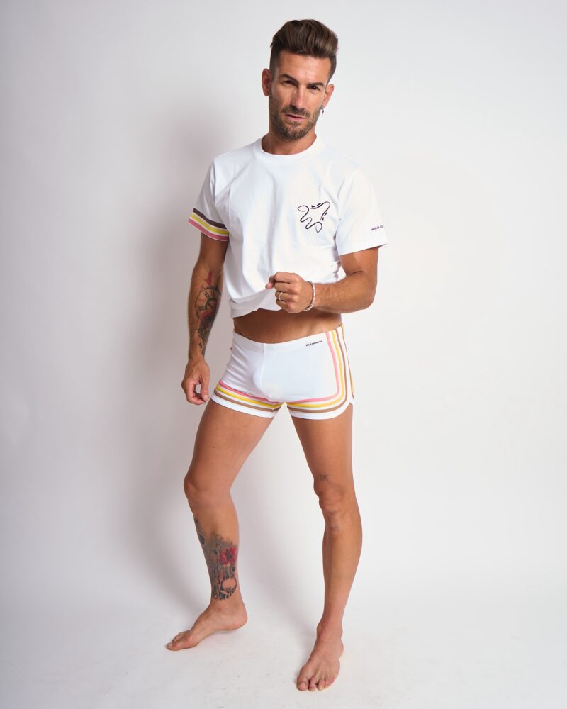 Wildgiraffes black logo short sleeve t-shirt white