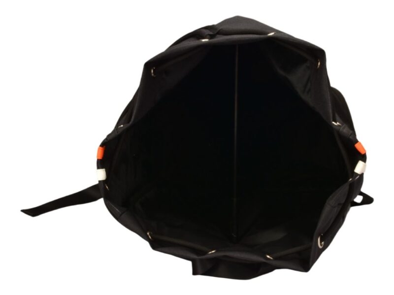 Mochila de playa negra giraffic